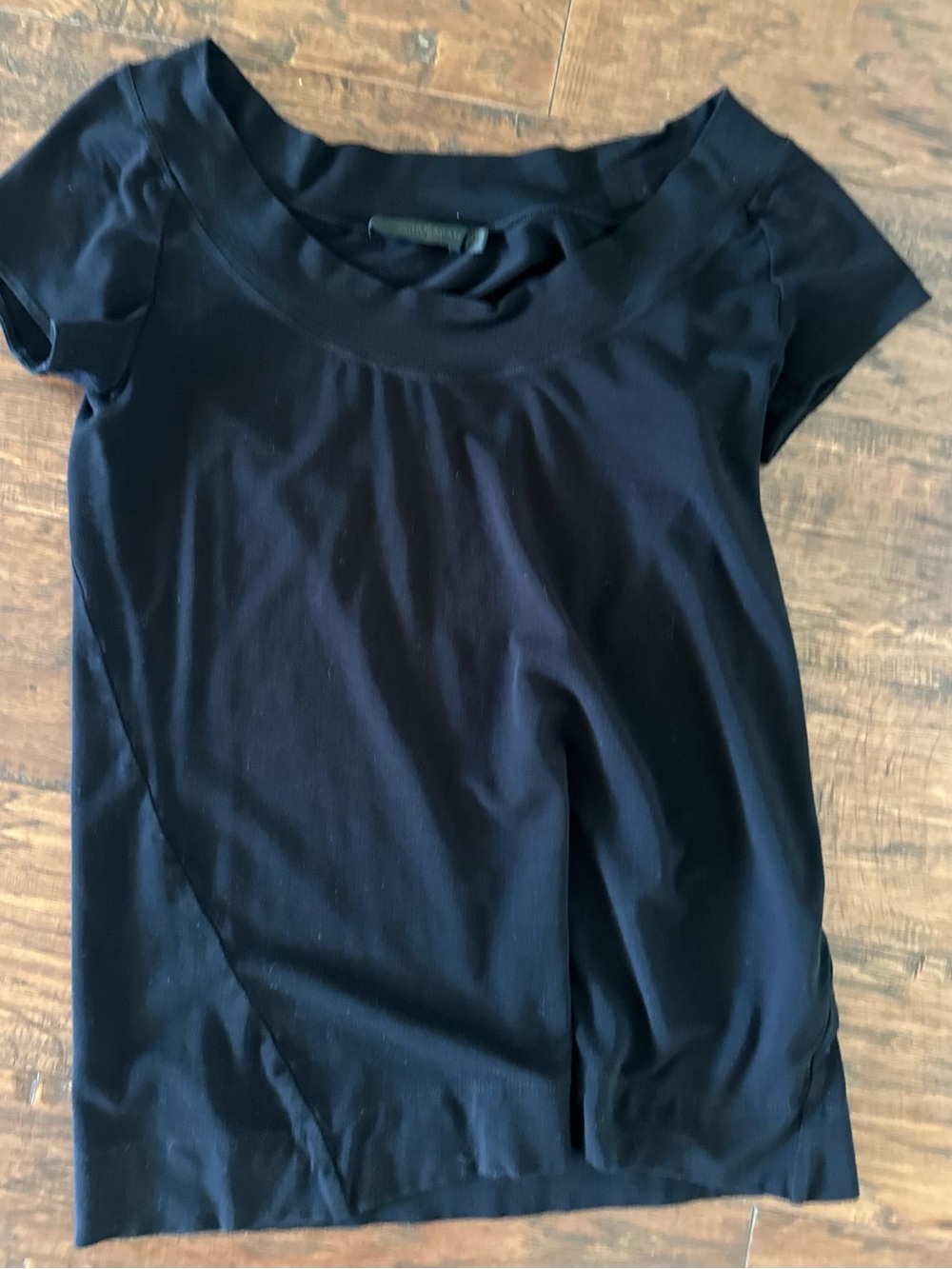 Donna Karan Black Short-Sleeve Scoop-Neck Tee